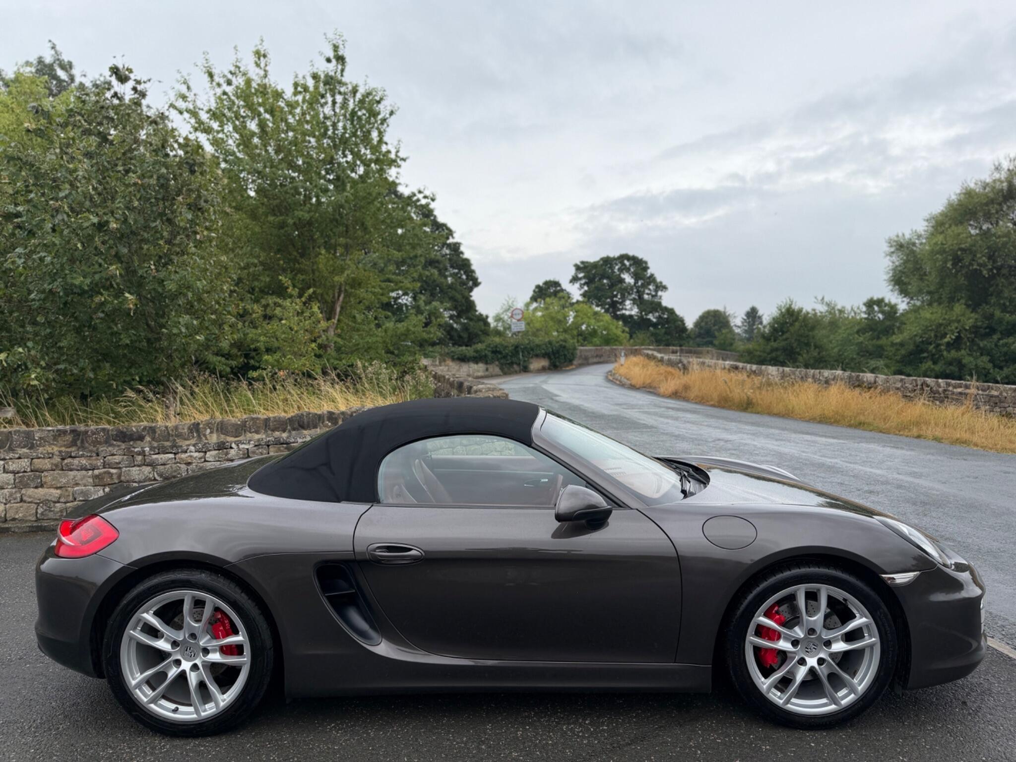Porsche Boxster - Image 18