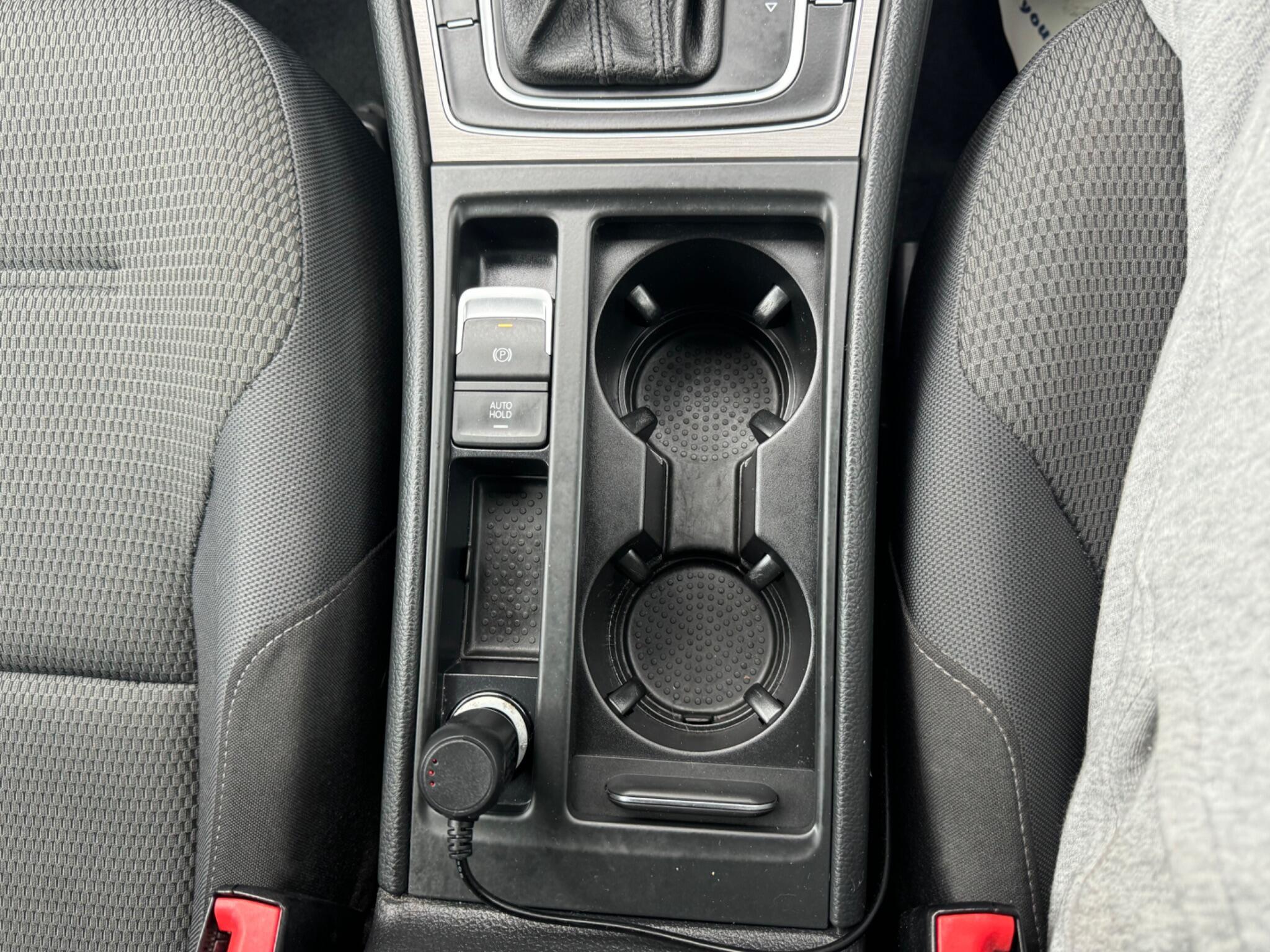 Volkswagen Golf - Image 18