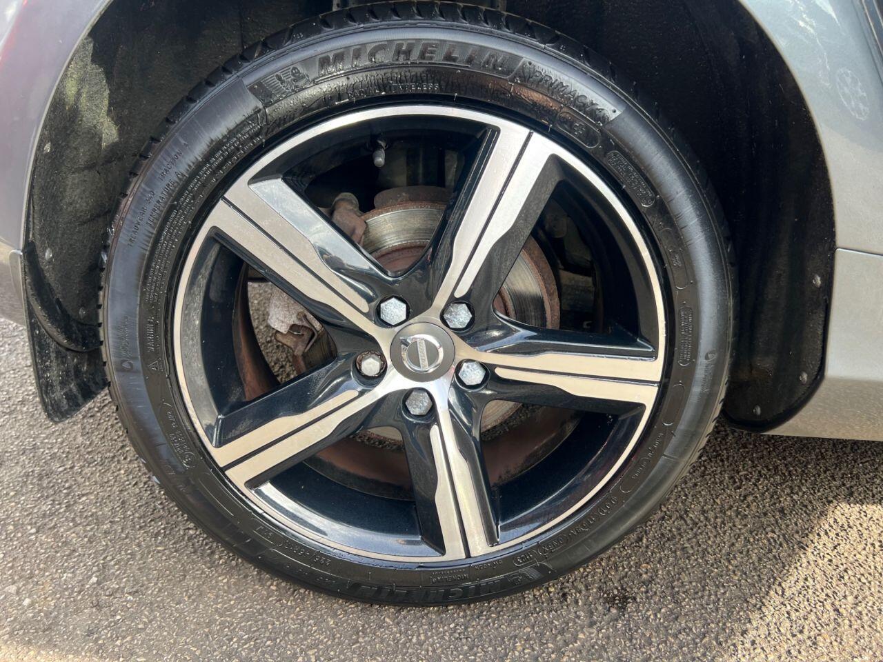 Volvo V40 - Image 19