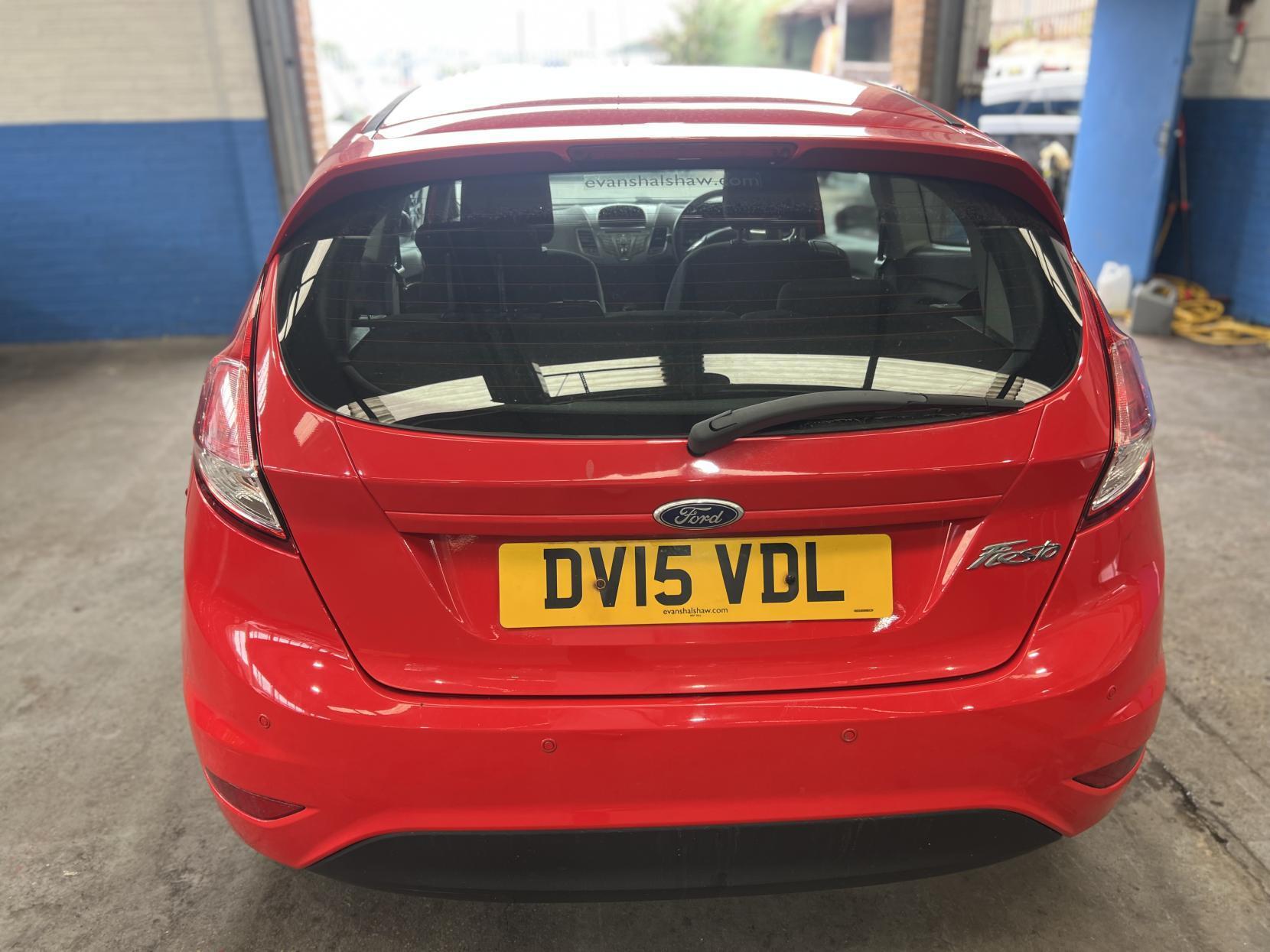 Ford Fiesta - Image 6