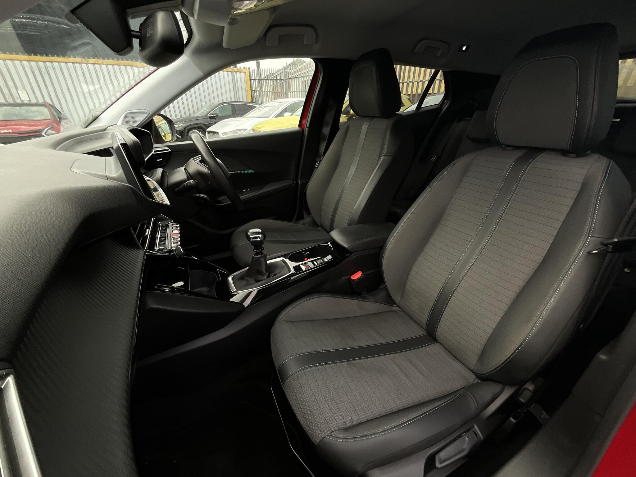 Peugeot 2008 - Image 15