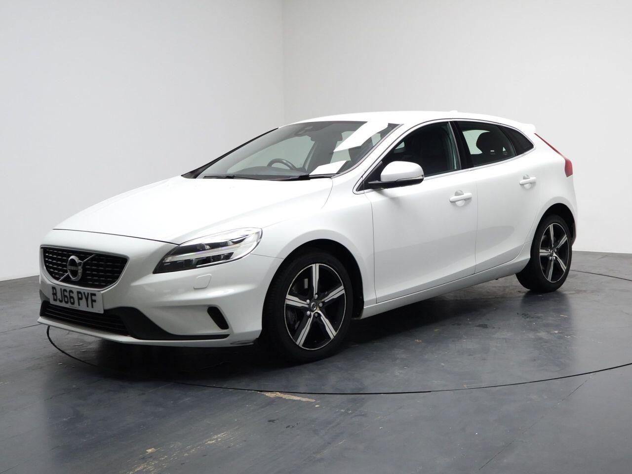 Volvo V40 - Image 6