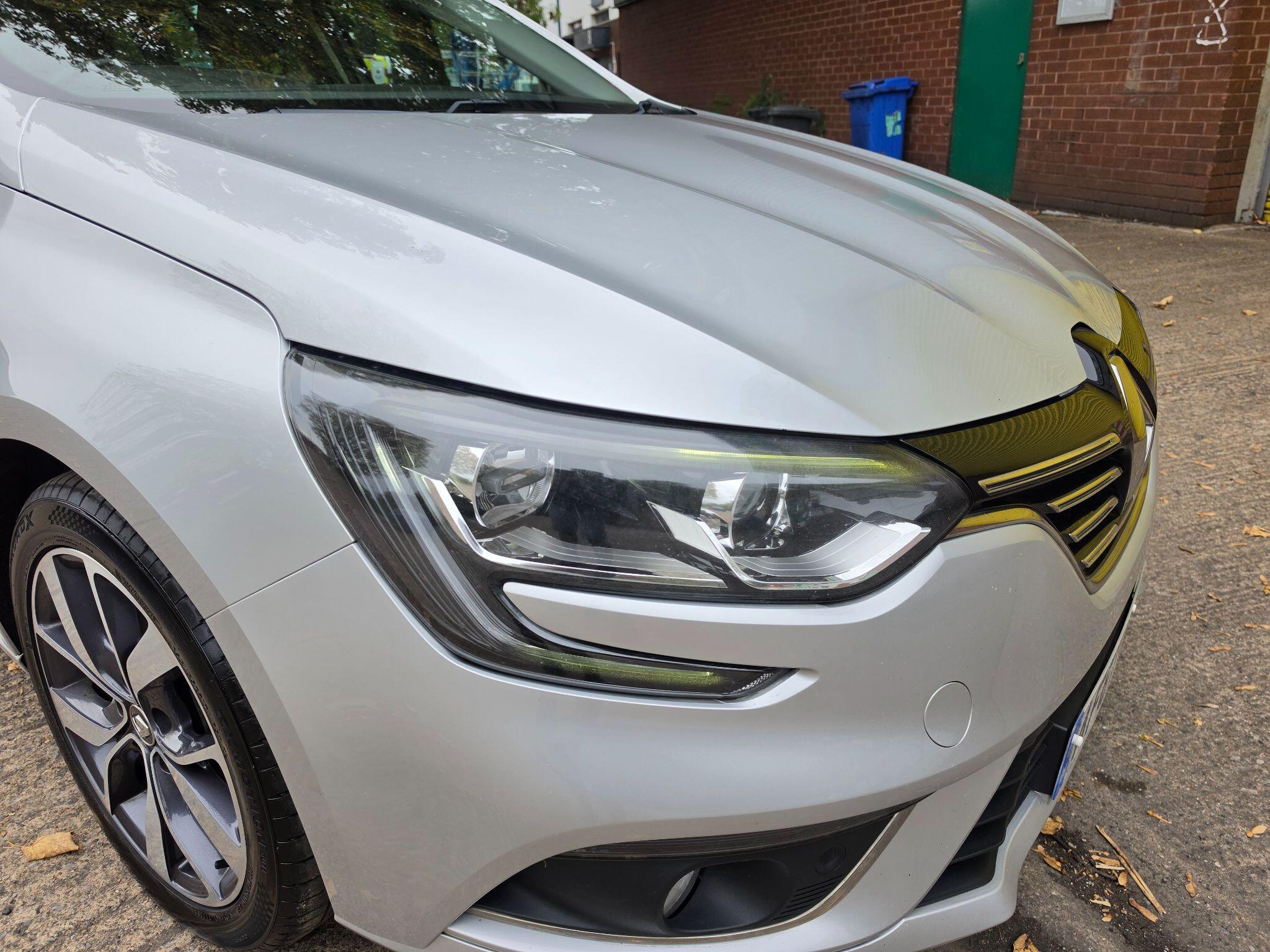 Renault Megane - Image 9