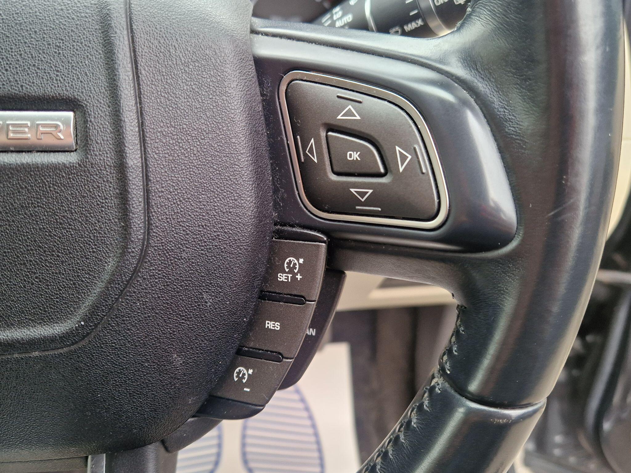 Land Rover Range Rover Evoque - Image 35